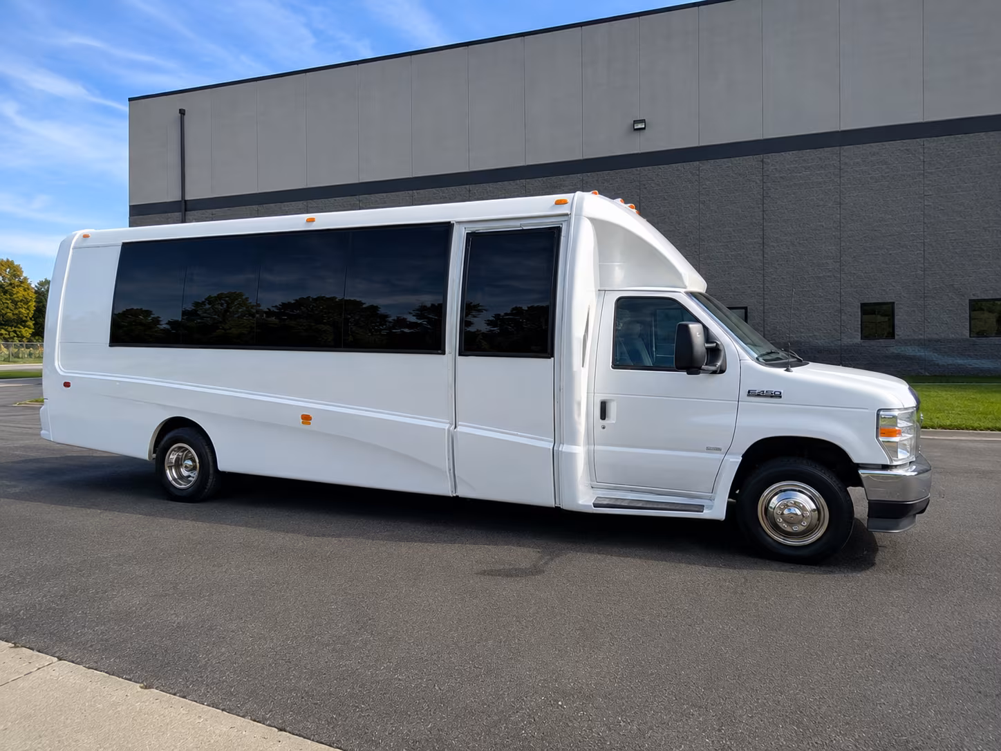 bus rentals for music festival weekends near royal oak
