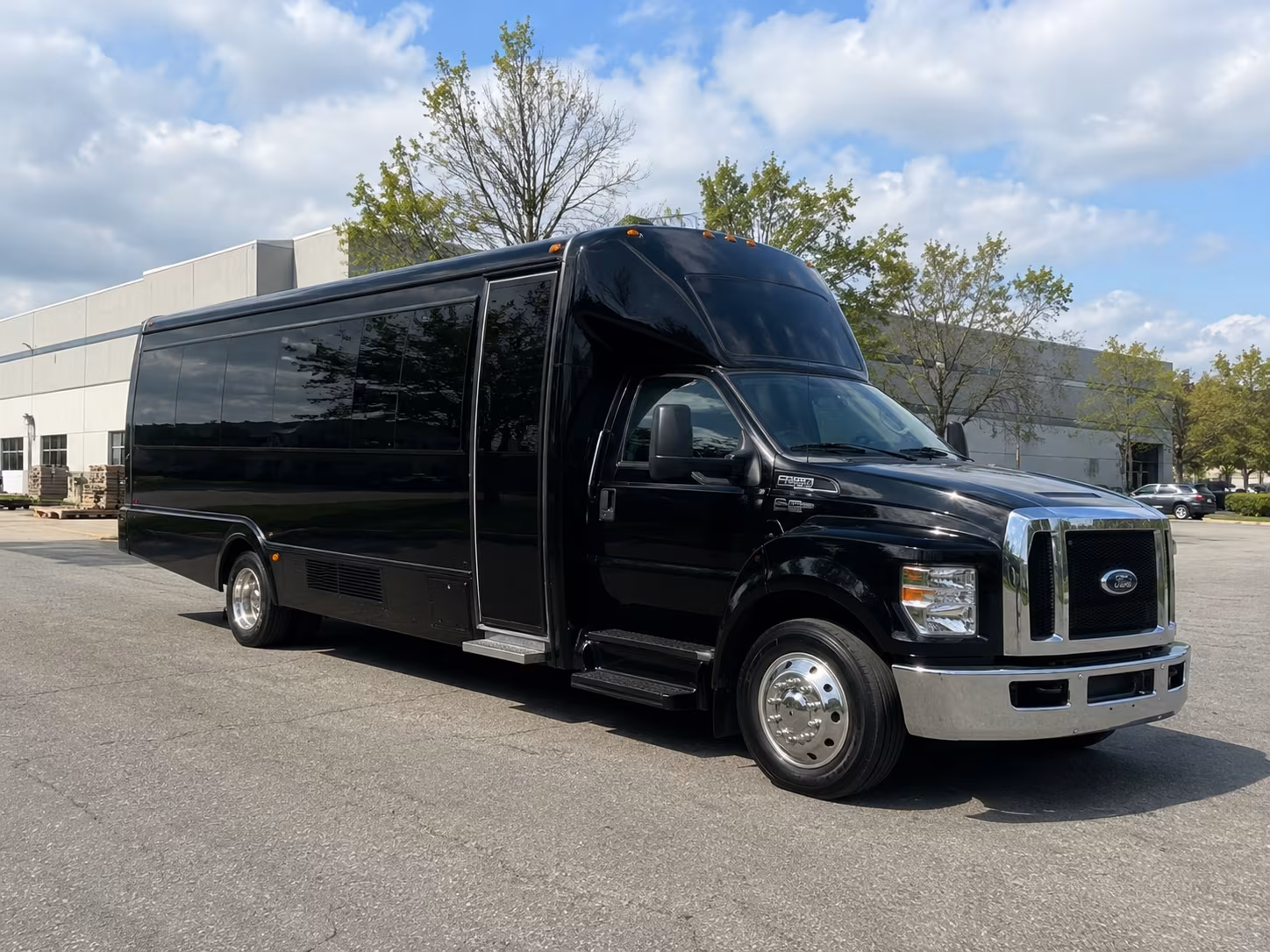 party buses for royal oak bridal parties and wedding day groups