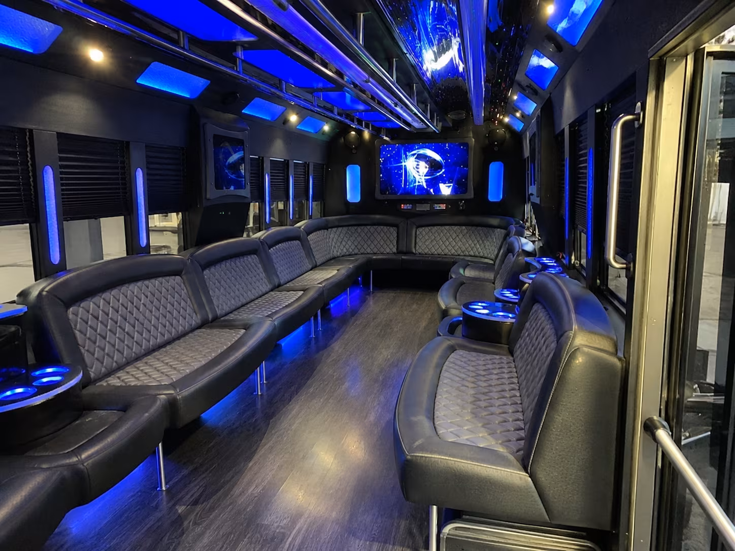 royal oak 28 passenger party bus interior
