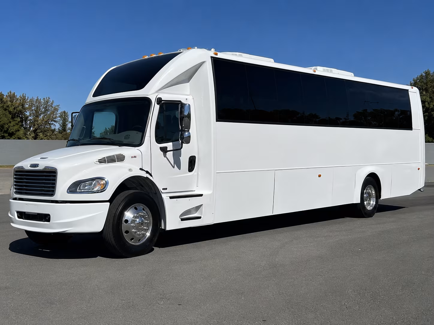 royal oak quincea n era sweet 16 party bus rental