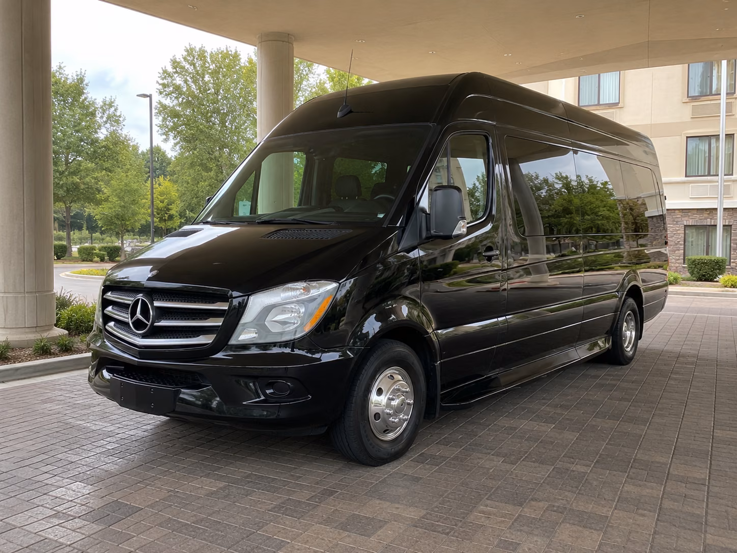 royal oak sprinter limousine